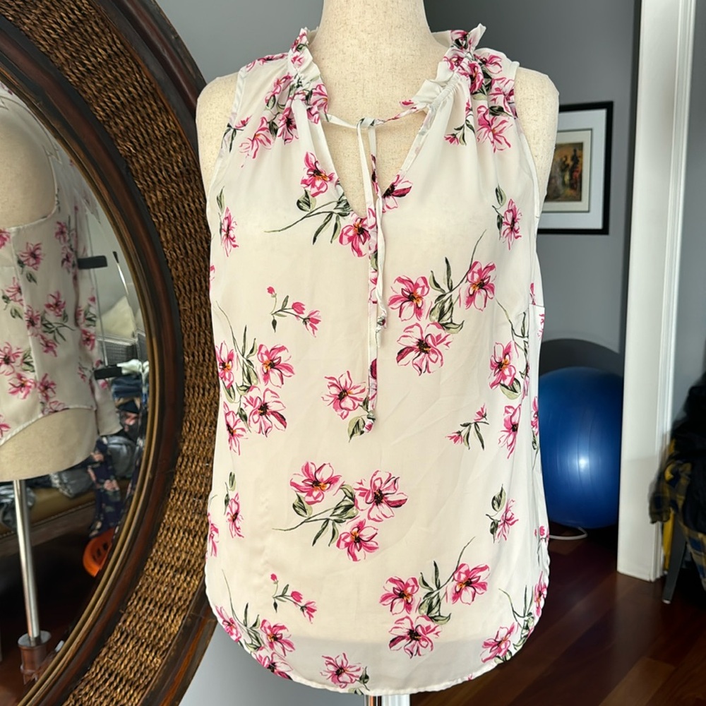 Torrid Feminine Sleeveless White and Pink Flowered Top